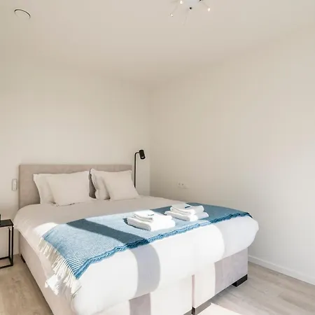 The Waves-luxurious 3bedroom App W Big Terrace & Garage Διαμέρισμα