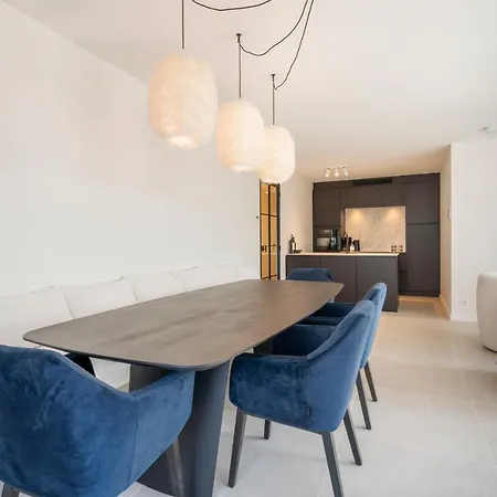 The Waves-luxurious 3bedroom App W Big Terrace & Garage