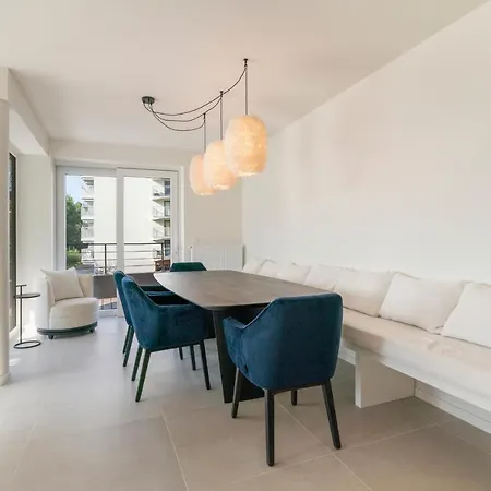 The Waves-luxurious 3bedroom App W Big Terrace & Garage